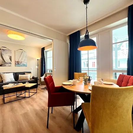 Moderne Mit Balkon In *