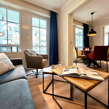 Moderne Mit Balkon In Lejlighed