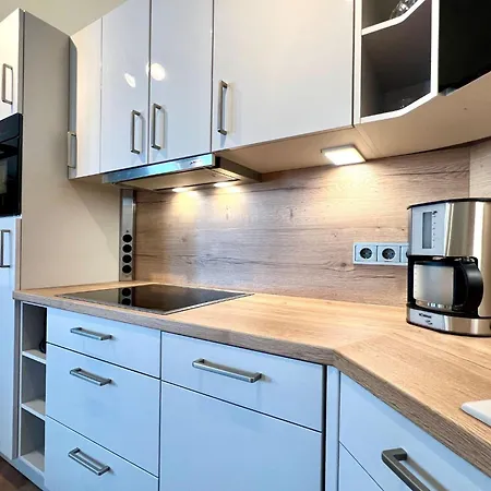 Moderne Mit Balkon In * Sellin (Rugen)