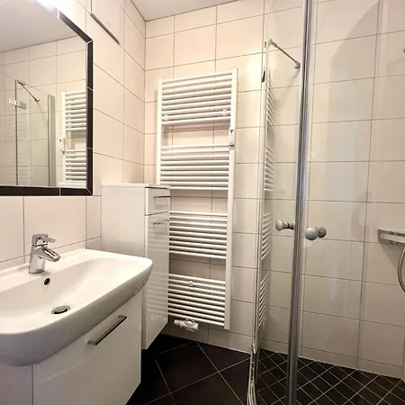Moderne Mit Balkon In Lejlighed *